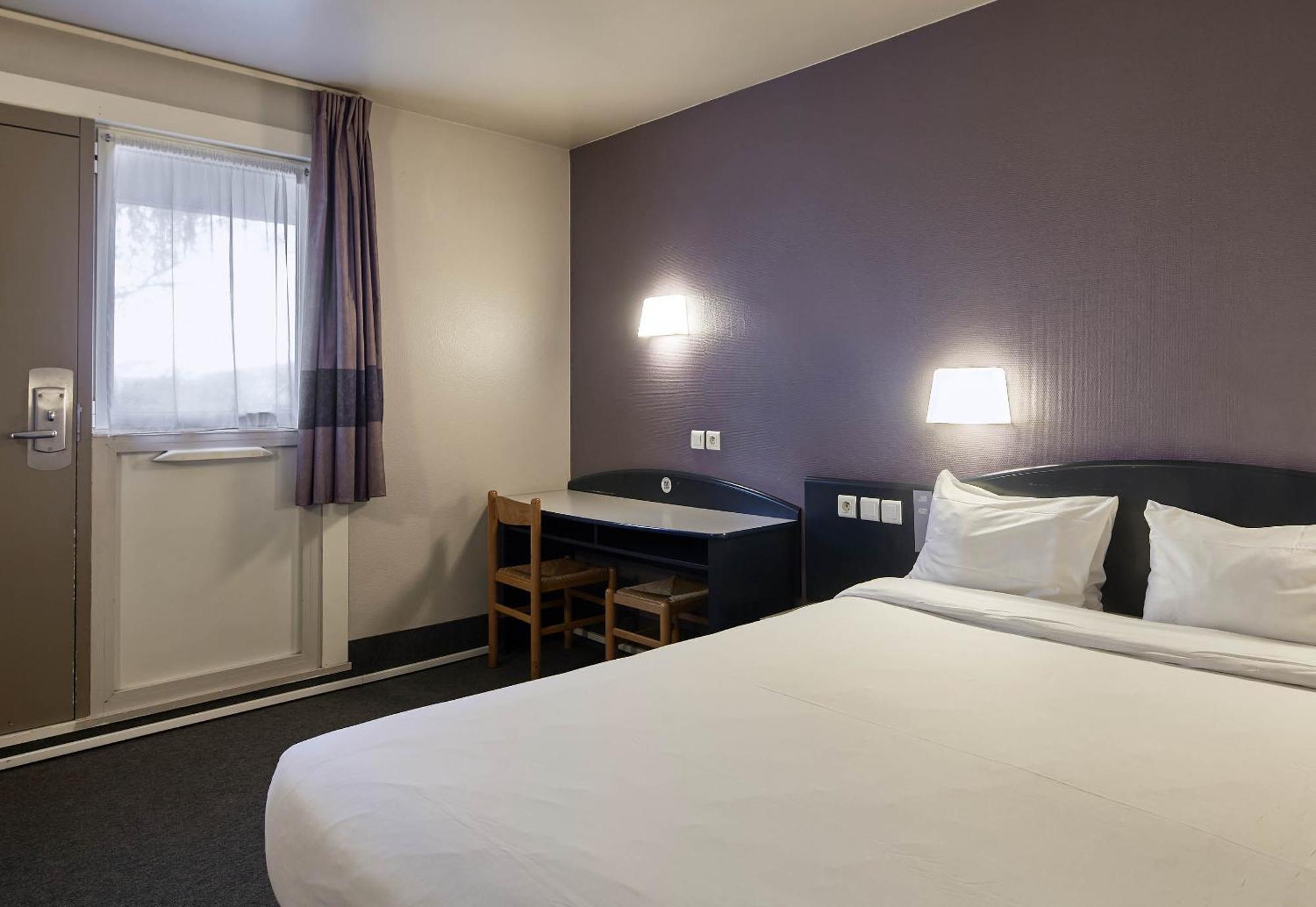 B&B Hotel Сакле Екстер'єр фото